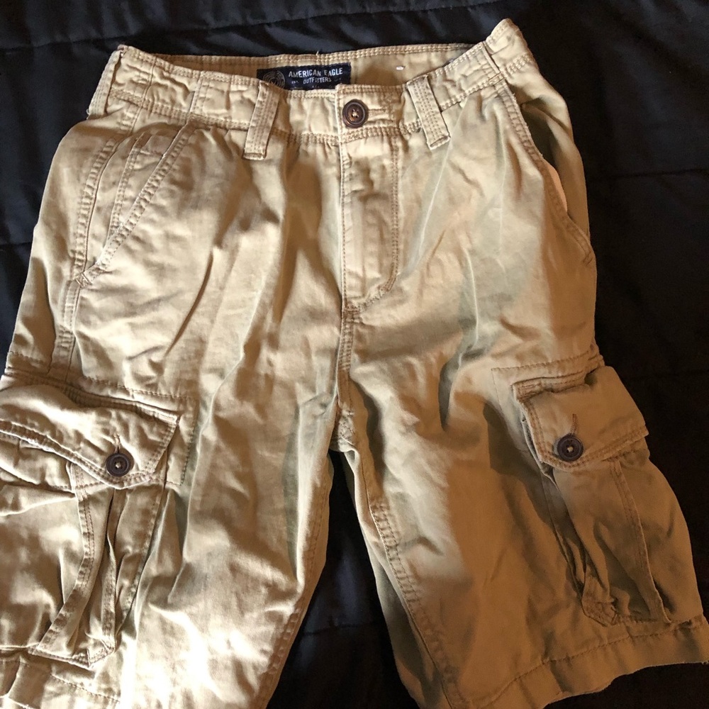 Mens size 28 American Eagle cargo shorts